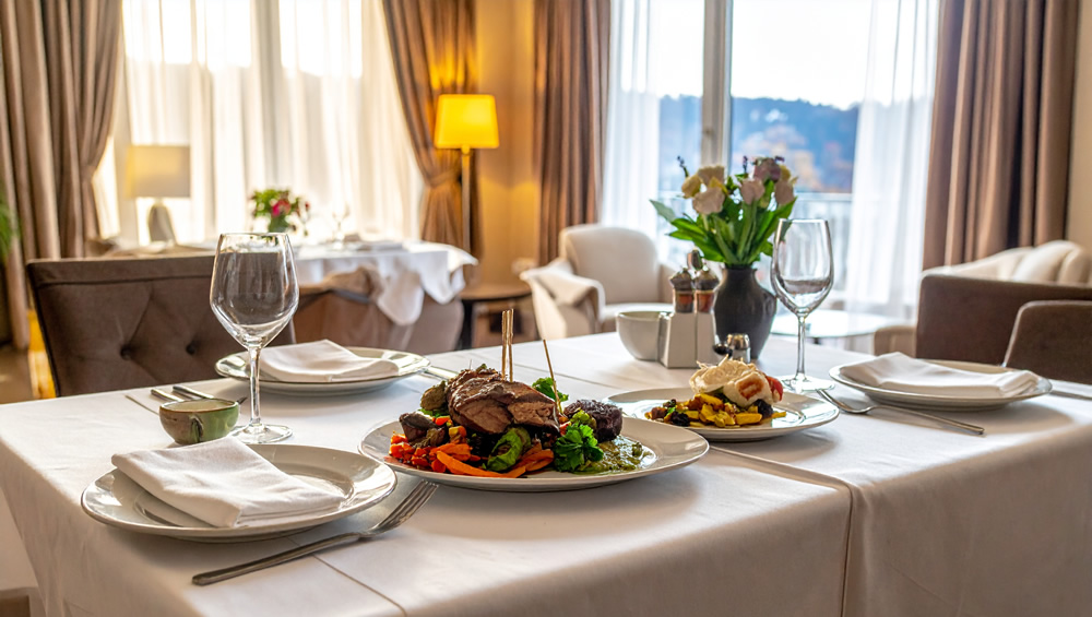 Regional zubereitetes Gericht im Restaurant des Hotels